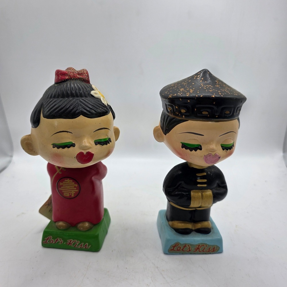 Vintage Japan Let's Kiss Magnetic Kissing Bobblehead Nodder Couple 1950s 60s